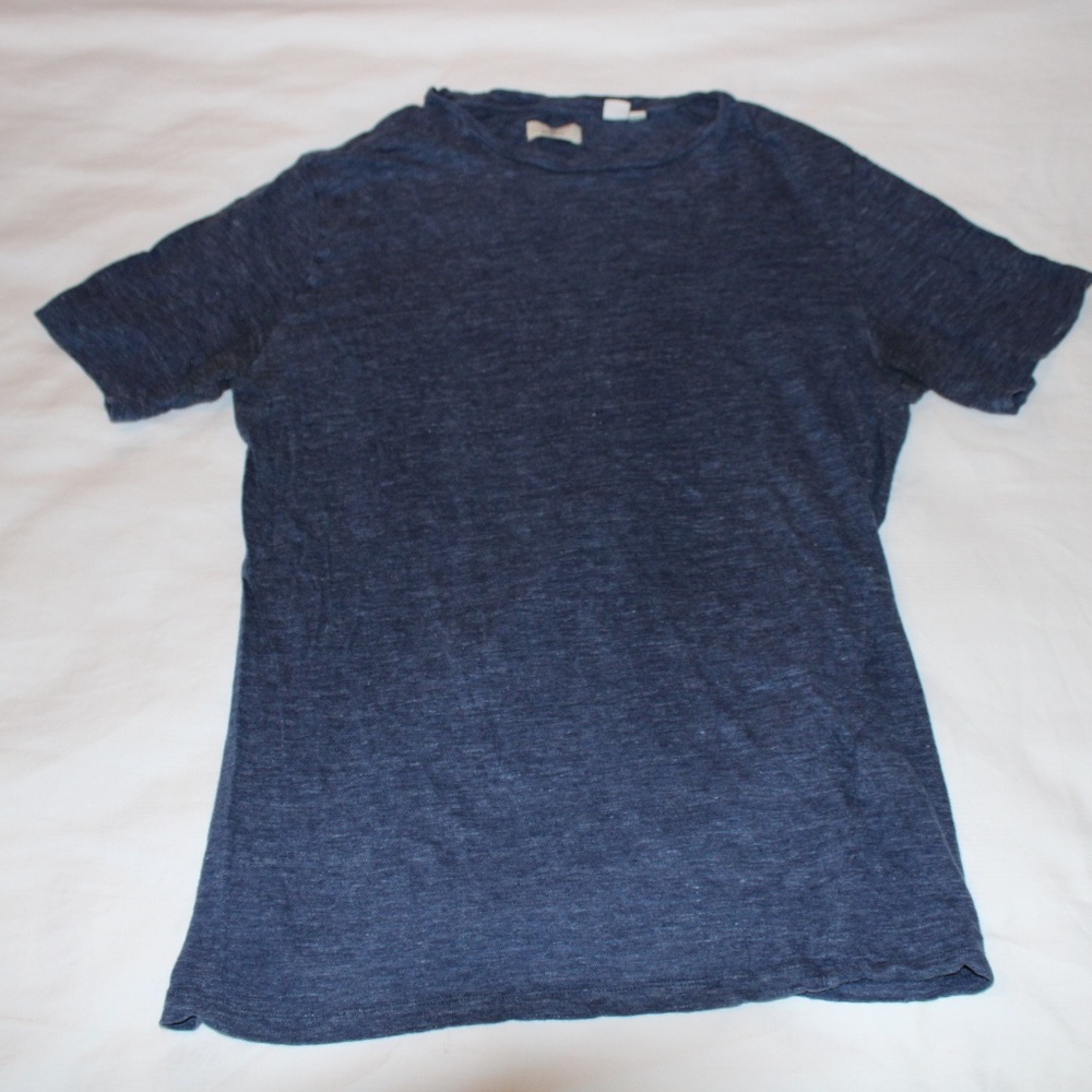 Single colored T-shirt